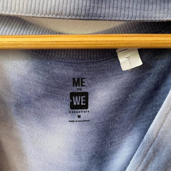 Me to We T-shirt Blue Tie Dye Cut Out Detail Pac Sun Women's Medium - Picture 3 of 5